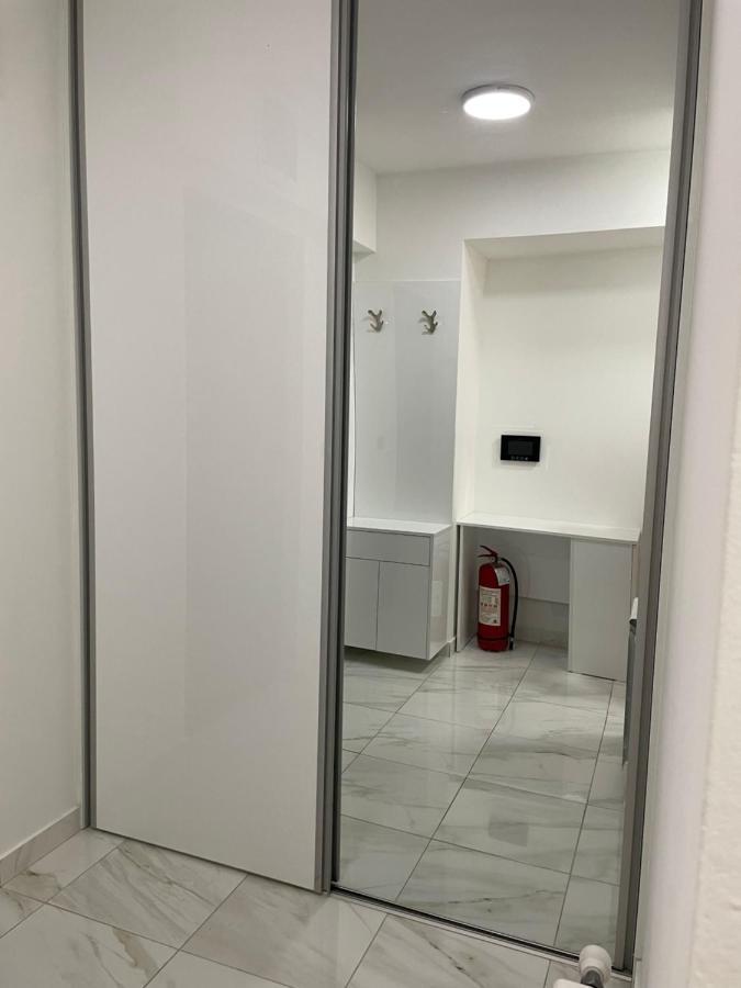 סקופיה Luka Apartments Flatiron מראה חיצוני תמונה