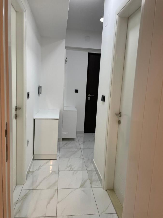 סקופיה Luka Apartments Flatiron מראה חיצוני תמונה