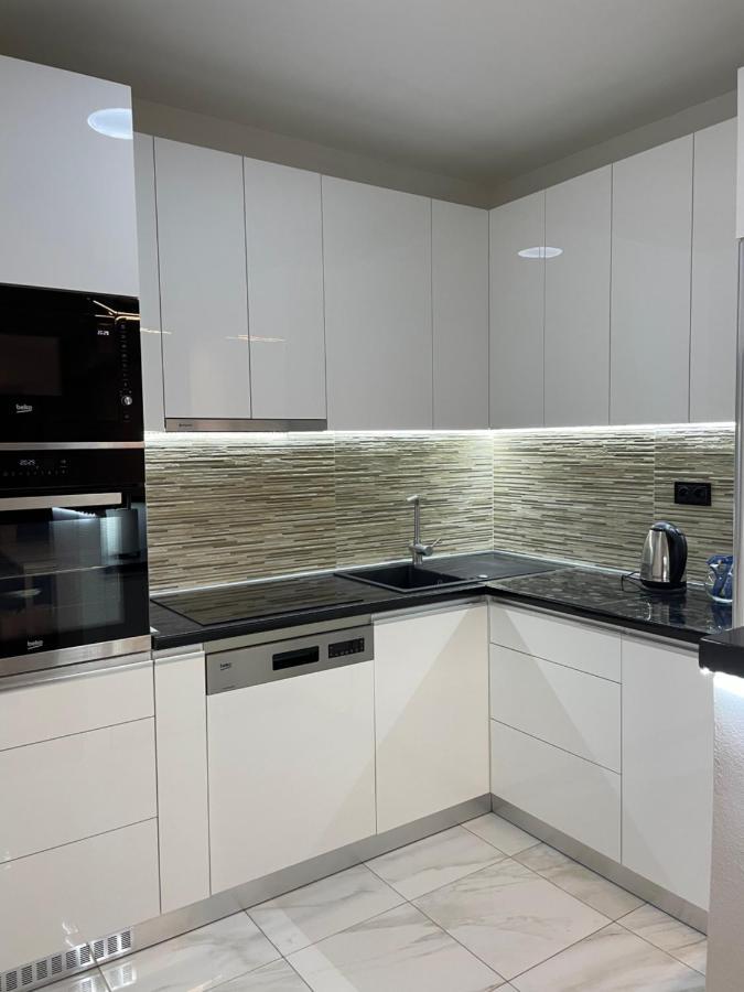 סקופיה Luka Apartments Flatiron מראה חיצוני תמונה