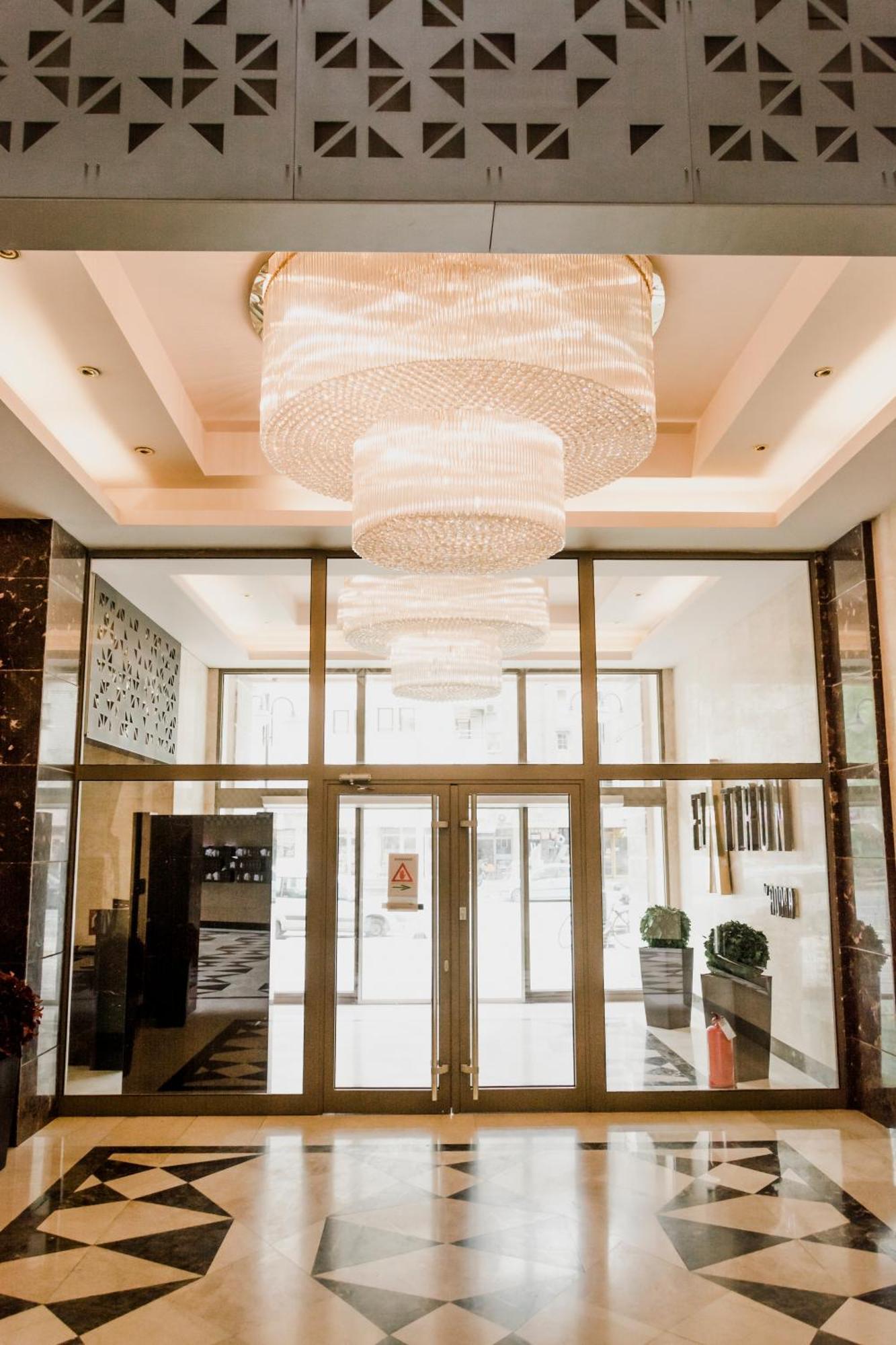 סקופיה Luka Apartments Flatiron מראה חיצוני תמונה