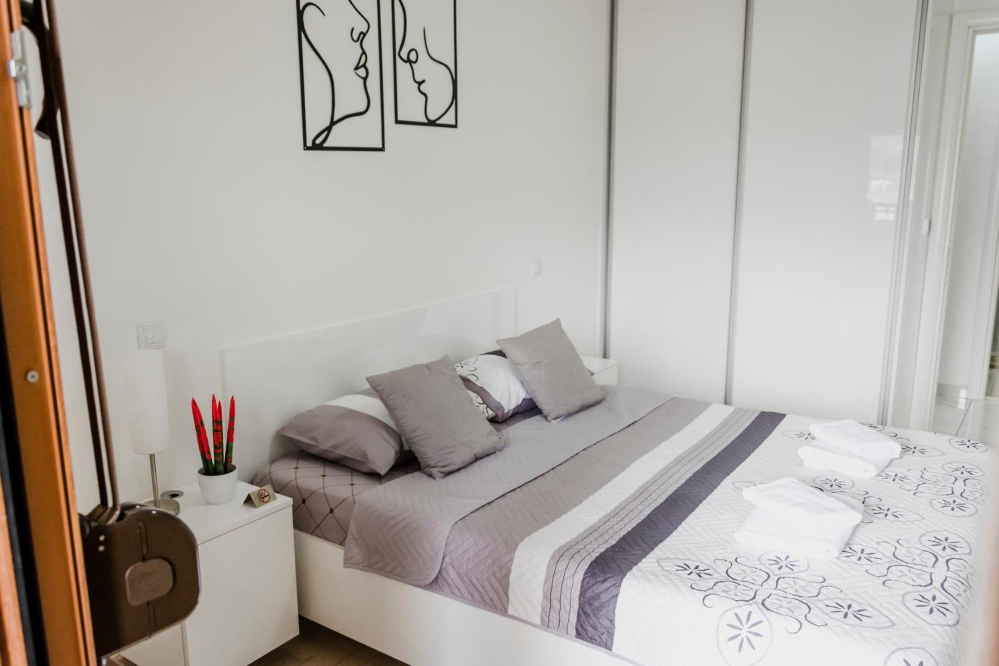 סקופיה Luka Apartments Flatiron מראה חיצוני תמונה
