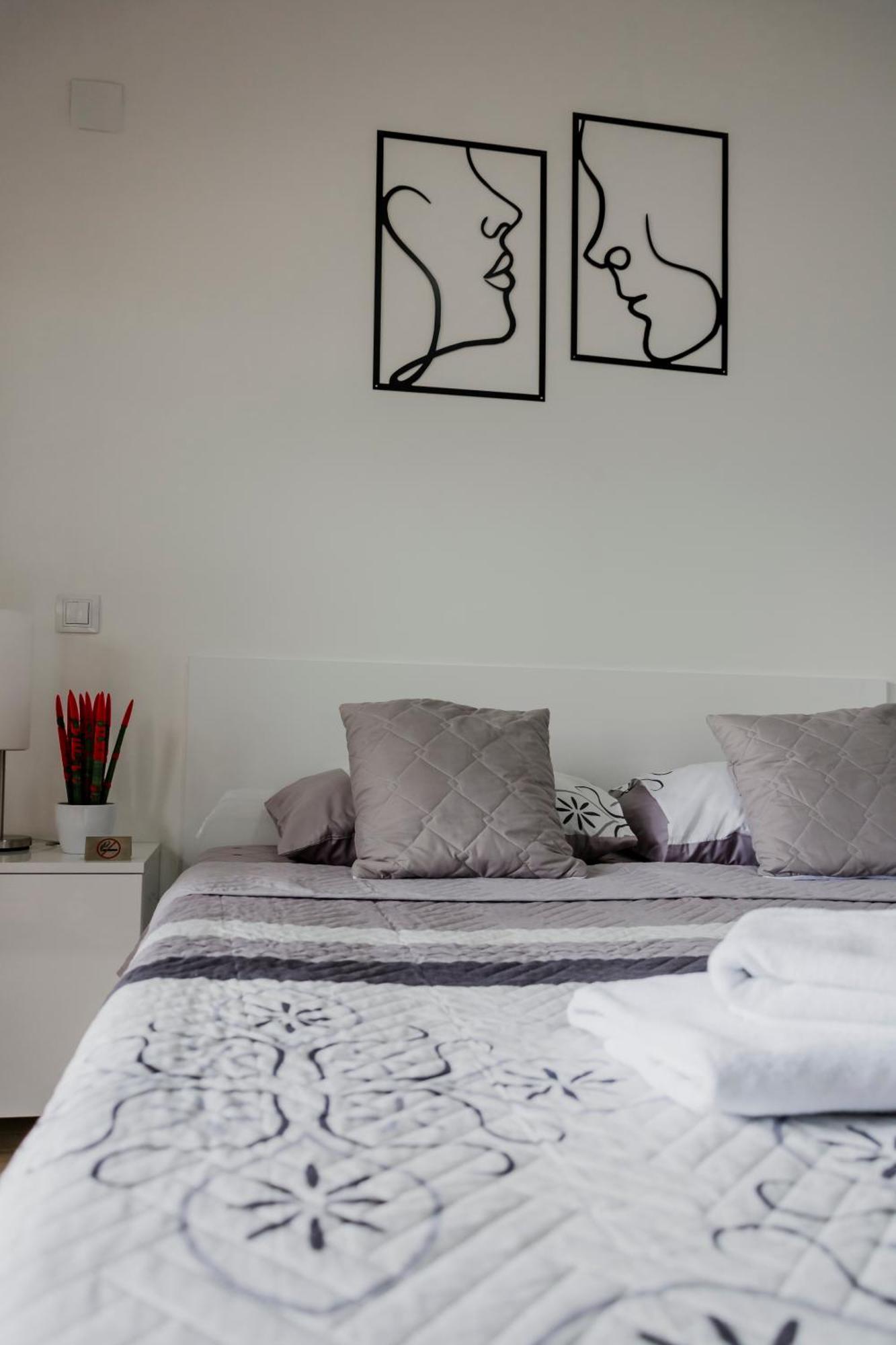 סקופיה Luka Apartments Flatiron מראה חיצוני תמונה